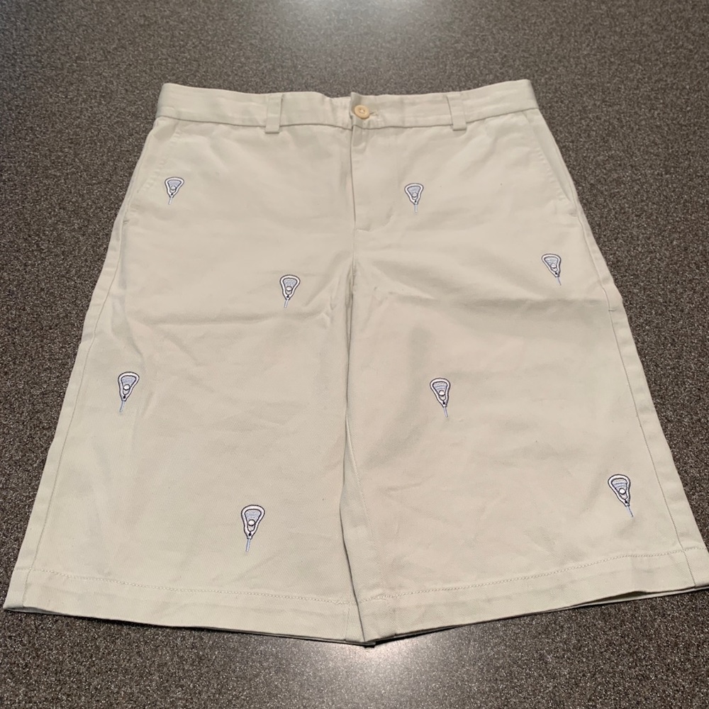 Vineyard Vines Flat Front Shorts Size 14 w/ the Lacrosse Stick / Crosse Emblems.